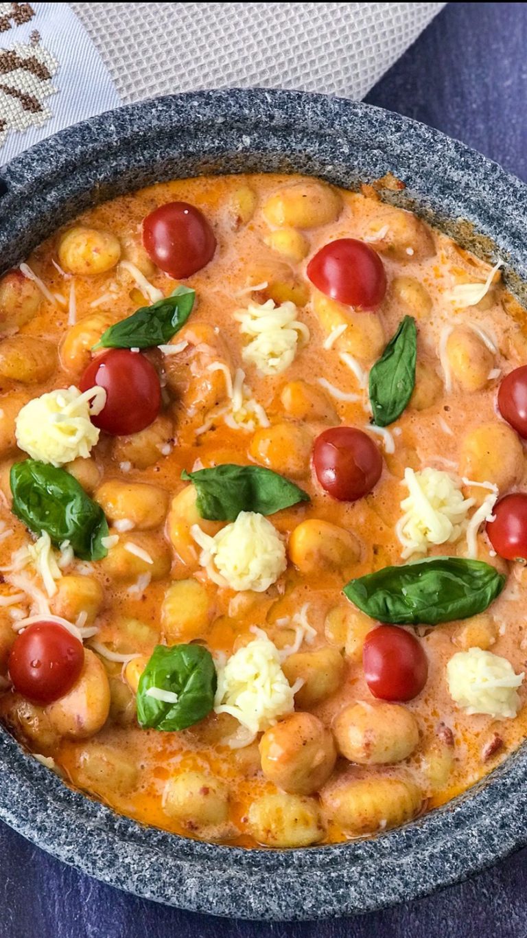 Gnocchi Tomaten Mozzarella - SaltSugarLove